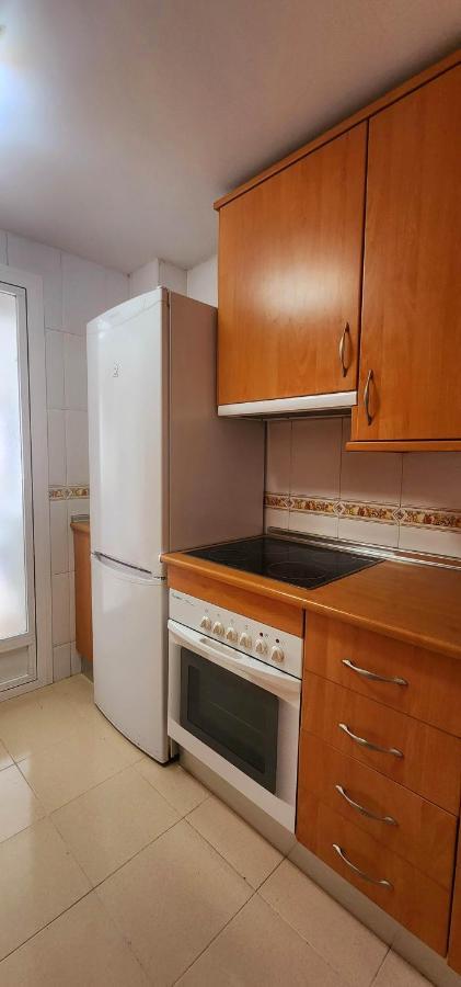 Bajo Con Jardin Deluxe Apartment Benahavis Exterior photo